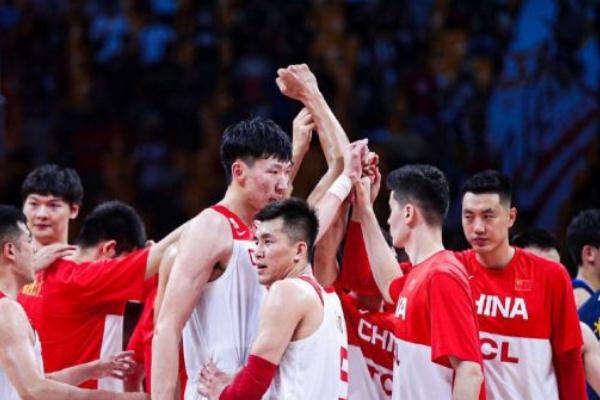 籃球比賽一場(chǎng)多長(zhǎng)時(shí)間 籃球比賽中場(chǎng)休息多長(zhǎng)時(shí)間 籃球比賽一場(chǎng)多長(zhǎng)時(shí)間 籃球比賽中場(chǎng)休息多長(zhǎng)時(shí)間