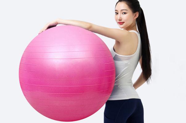 瑜伽球能緩解腰酸背痛嗎 瑜伽球?yàn)槭裁纯梢灾a(chǎn) 瑜伽球能緩解腰酸背痛嗎 瑜伽球?yàn)槭裁纯梢灾a(chǎn)