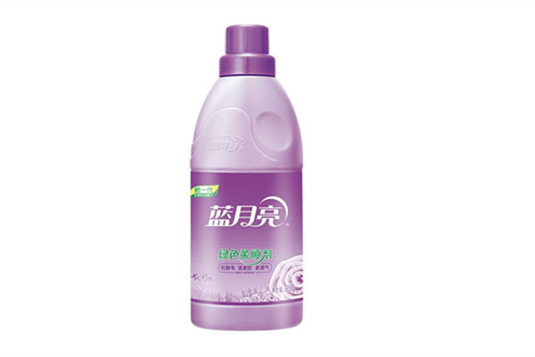 藍(lán)月亮柔順劑可以當(dāng)洗衣液用嗎 藍(lán)月亮柔順劑怎么用 藍(lán)月亮柔順劑可以當(dāng)洗衣液用嗎 藍(lán)月亮柔順劑怎么用