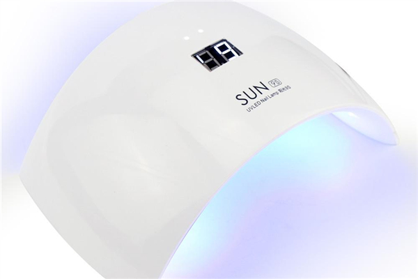 美甲燈多久會老化 美甲燈多久換一次 美甲燈多久會老化 美甲燈多久換一次