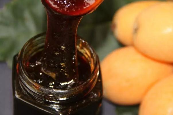 枇杷膏的正確食用方法 枇杷膏的原材料 枇杷膏的正確食用方法 枇杷膏的原材料