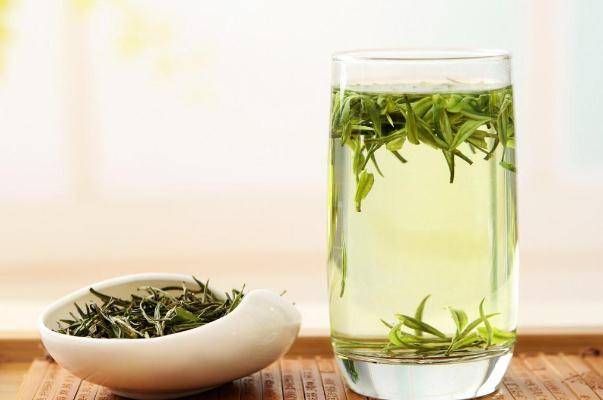 安吉白茶與福鼎白茶有什么區(qū)別 安吉白茶產(chǎn)地哪里 安吉白茶與福鼎白茶有什么區(qū)別 安吉白茶產(chǎn)地哪里