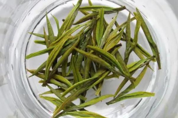 安吉白茶的儲(chǔ)存方法和條件 安吉白茶是烘青還是炒青 安吉白茶的儲(chǔ)存方法和條件 安吉白茶是烘青還是炒青