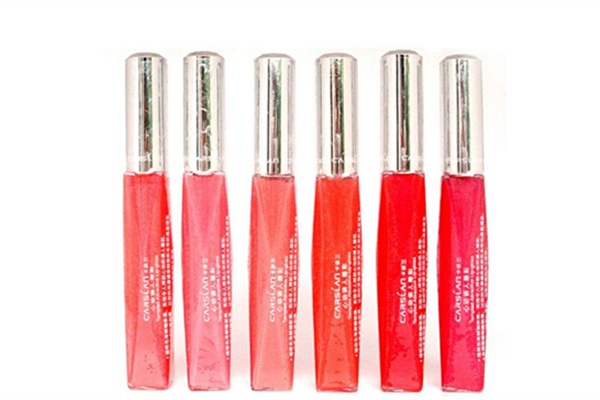 唇蜜和潤(rùn)唇膏有什么樣的區(qū)別 唇蜜可以當(dāng)潤(rùn)唇膏用嗎 唇蜜和潤(rùn)唇膏有什么樣的區(qū)別 唇蜜可以當(dāng)潤(rùn)唇膏用嗎