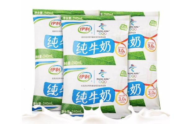 伊利純牛奶的功效與作用 伊利純牛奶喝了會(huì)發(fā)胖嗎 伊利純牛奶的功效與作用 伊利純牛奶喝了會(huì)發(fā)胖嗎