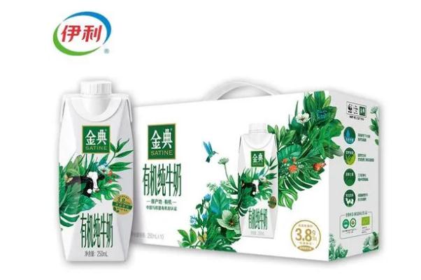 伊利純牛奶的功效與作用 伊利純牛奶喝了會(huì)發(fā)胖嗎 伊利純牛奶的功效與作用 伊利純牛奶喝了會(huì)發(fā)胖嗎