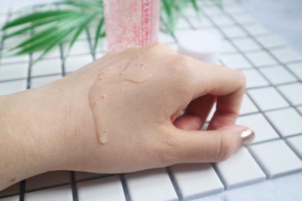 去角質(zhì)對黑頭有效嗎 去角質(zhì)對閉口粉刺有效果嗎 去角質(zhì)對黑頭有效嗎 去角質(zhì)對閉口粉刺有效果嗎