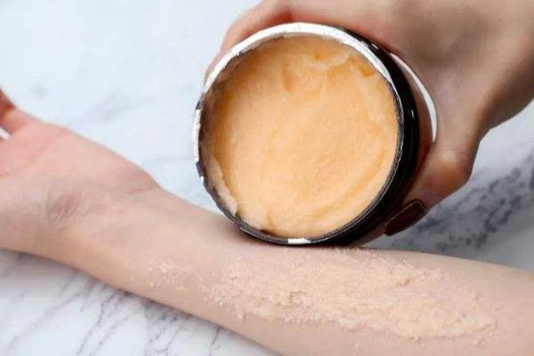 去角質(zhì)對(duì)黑頭有效嗎 去角質(zhì)對(duì)閉口粉刺有效果嗎 去角質(zhì)對(duì)黑頭有效嗎 去角質(zhì)對(duì)閉口粉刺有效果嗎