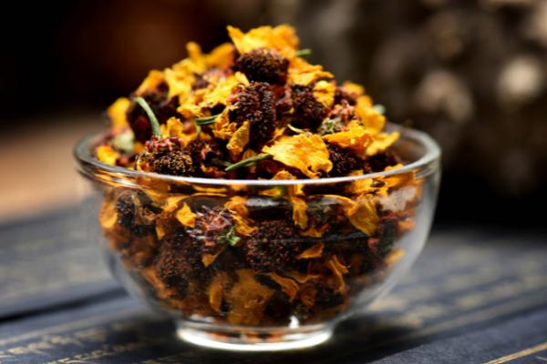 雪菊是胎菊好還是開(kāi)花的好 雪菊是菊花的一種嗎 雪菊是胎菊好還是開(kāi)花的好 雪菊是菊花的一種嗎