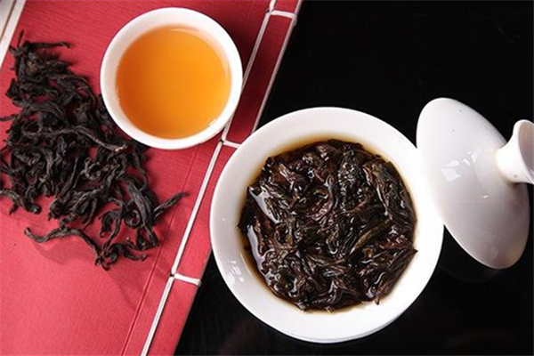 大紅袍有煙熏味正常嗎 大紅袍是什么香型的 大紅袍有煙熏味正常嗎 大紅袍是什么香型的