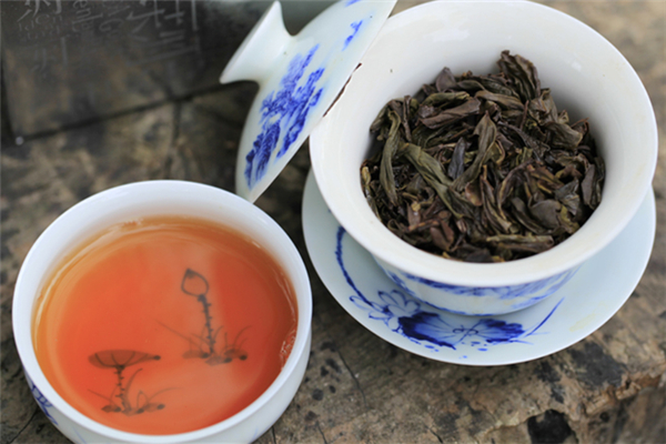 大紅袍有煙熏味正常嗎 大紅袍是什么香型的 大紅袍有煙熏味正常嗎 大紅袍是什么香型的