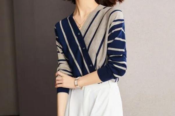 打底衫會越穿越大嗎 打底衫變大了怎么辦 打底衫會越穿越大嗎 打底衫變大了怎么辦