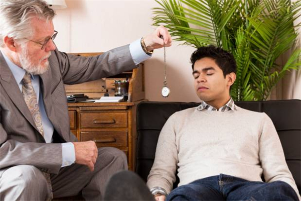 催眠對(duì)什么樣的人無(wú)效 催眠處于什么狀態(tài) 催眠對(duì)什么樣的人無(wú)效 催眠處于什么狀態(tài)