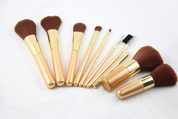 化妝刷一定要買(mǎi)嗎 化妝用的刷子有哪些 化妝刷一定要買(mǎi)嗎 化妝用的刷子有哪些