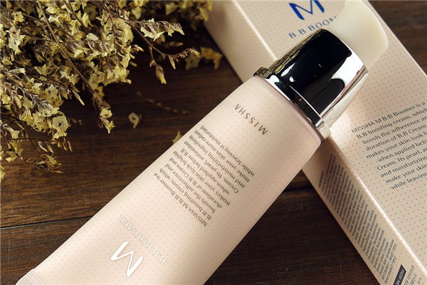 妝前乳是化妝品還是護(hù)膚品 妝前乳是水乳嗎 妝前乳是化妝品還是護(hù)膚品 妝前乳是水乳嗎