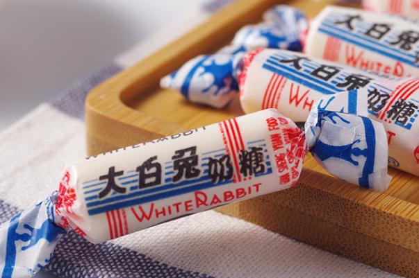 大白兔奶糖是牛奶做的嗎 大白兔奶糖有幾種口味 大白兔奶糖是牛奶做的嗎 大白兔奶糖有幾種口味