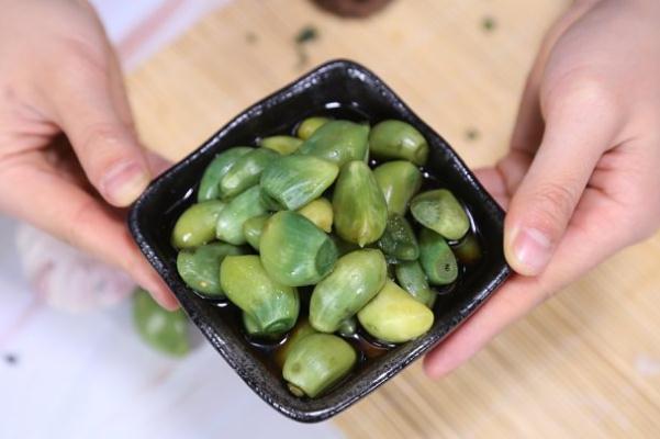 臘八蒜是用白醋還是陳醋 臘八蒜是什么時(shí)候開(kāi)始做 臘八蒜是用白醋還是陳醋 臘八蒜是什么時(shí)候開(kāi)始做