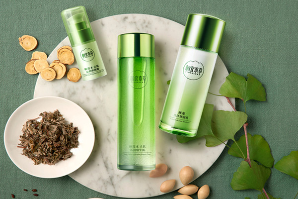 相宜本草的護(hù)膚品好不好用 相宜本草的護(hù)膚品有哪些系列 相宜本草的護(hù)膚品好不好用 相宜本草的護(hù)膚品有哪些系列