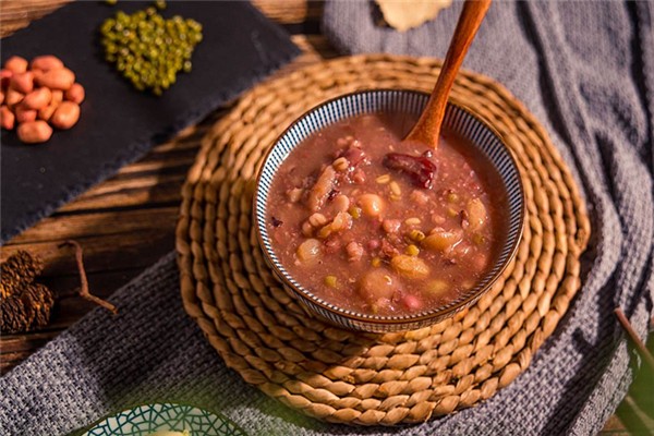 臘八粥要提前泡嗎 臘八粥泡幾個小時(shí) 臘八粥要提前泡嗎 臘八粥泡幾個小時(shí)