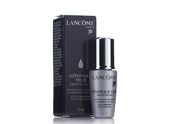 眼部精華能代替眼霜嗎 眼部精華抹上為什么有點(diǎn)刺痛 眼部精華能代替眼霜嗎 眼部精華抹上為什么有點(diǎn)刺痛