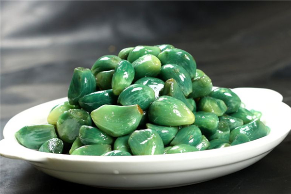 臘八蒜一次最多吃多少 臘八蒜吃多了對(duì)身體有傷害嗎 臘八蒜一次最多吃多少 臘八蒜吃多了對(duì)身體有傷害嗎