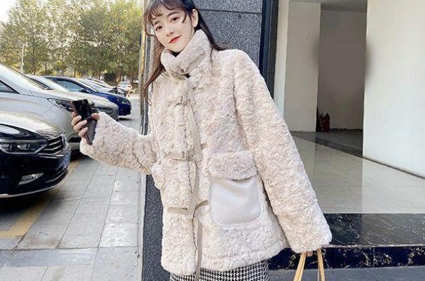 羊羔毛發(fā)黃怎么洗白 羊羔毛是什么材料 羊羔毛發(fā)黃怎么洗白 羊羔毛是什么材料