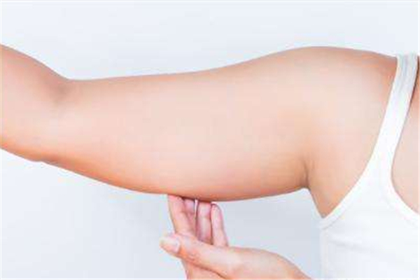 拜拜肉做什么運(yùn)動(dòng) 拜拜肉的鍛煉方法 拜拜肉做什么運(yùn)動(dòng) 拜拜肉的鍛煉方法