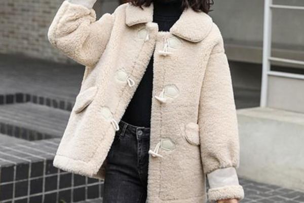 羊羔毛發(fā)黃怎么洗白 羊羔毛是什么材料 羊羔毛發(fā)黃怎么洗白 羊羔毛是什么材料