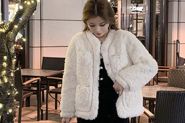 羊羔毛外套是真的羊毛嗎 羊羔毛外套是什么季節(jié)穿的 羊羔毛外套是真的羊毛嗎 羊羔毛外套是什么季節(jié)穿的