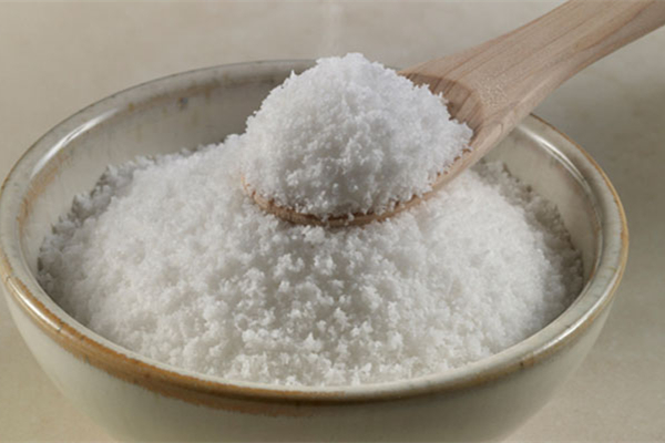食鹽結(jié)塊了怎么弄撒 食鹽放在什么容器里比較好 食鹽結(jié)塊了怎么弄撒 食鹽放在什么容器里比較好