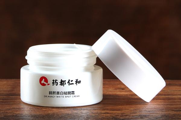 祛斑霜的正確使用步驟 祛斑霜哪個牌子效果好 祛斑霜的正確使用步驟 祛斑霜哪個牌子效果好