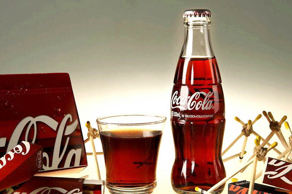 可口可樂開蓋后能放多久 可口可樂沒氣了怎么辦 可口可樂開蓋后能放多久 可口可樂沒氣了怎么辦