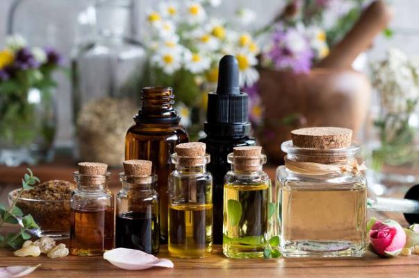 香薰精油什么味道好 香薰精油對身體有害嗎 香薰精油什么味道好 香薰精油對身體有害嗎