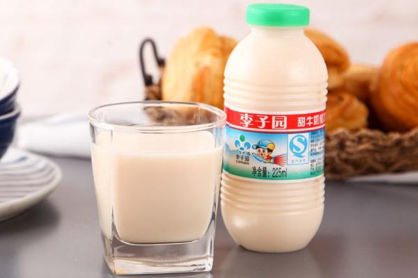 李子園牛奶是哪里的品牌 李子園牛奶產(chǎn)地 李子園牛奶是哪里的品牌 李子園牛奶產(chǎn)地