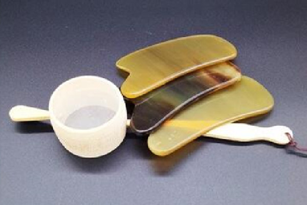 刮痧后背部疼痛正常嗎 刮痧后幾個(gè)小時(shí)可以洗澡 刮痧后背部疼痛正常嗎 刮痧后幾個(gè)小時(shí)可以洗澡