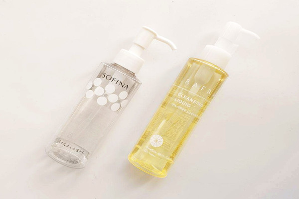 卸妝油需要卸妝棉嗎 卸妝油需要干手用嗎 卸妝油需要卸妝棉嗎 卸妝油需要干手用嗎