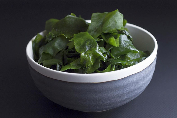 裙帶菜對胃有好處嗎 裙帶菜胃不好能吃嗎 裙帶菜對胃有好處嗎 裙帶菜胃不好能吃嗎