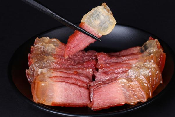 熏臘肉孕婦能吃嗎 熏臘肉是用火烤還是用煙熏 熏臘肉孕婦能吃嗎 熏臘肉是用火烤還是用煙熏