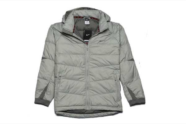 羽絨服會跑毛正常嗎 羽絨服會跑毛出來怎么辦 羽絨服會跑毛正常嗎 羽絨服會跑毛出來怎么辦