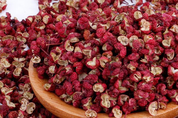 大紅袍花椒產(chǎn)地哪里最好 大紅袍花椒怎么樣 大紅袍花椒產(chǎn)地哪里最好 大紅袍花椒怎么樣