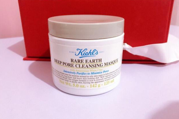 清潔面膜長痘痘可以用嗎 清潔面膜對閉口有效嗎 清潔面膜長痘痘可以用嗎 清潔面膜對閉口有效嗎