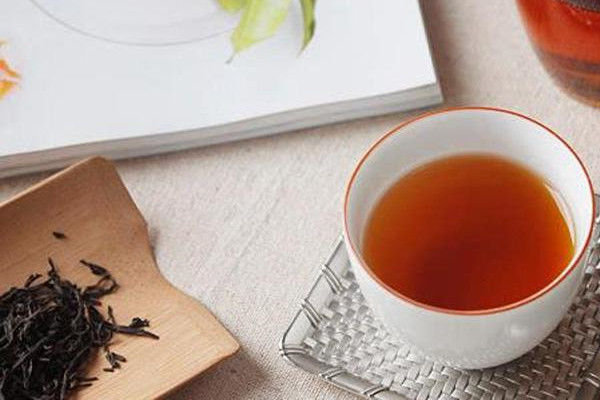 紅茶對血糖有降低作用嗎 紅茶適合冬天喝嗎 紅茶對血糖有降低作用嗎 紅茶適合冬天喝嗎