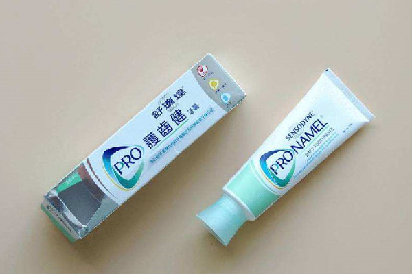 舒適達(dá)牙膏可以長(zhǎng)期使用嗎 舒適達(dá)牙膏一次擠多少 舒適達(dá)牙膏可以長(zhǎng)期使用嗎 舒適達(dá)牙膏一次擠多少