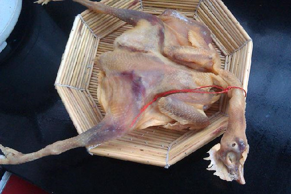 臘雞用高壓鍋壓多久 臘雞可以燉蘿卜嗎 臘雞用高壓鍋壓多久 臘雞可以燉蘿卜嗎