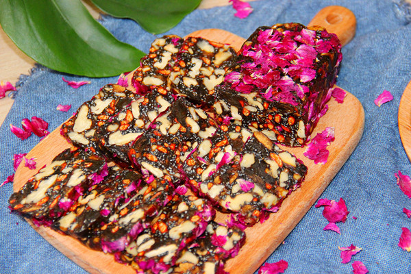 固本堂阿膠糕的功效與作用 固本堂阿膠糕的制作工藝 固本堂阿膠糕的功效與作用 固本堂阿膠糕的制作工藝