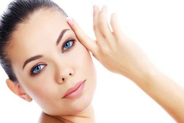 抬頭紋是每個人都有嗎 抬頭紋敷面膜有用嗎 抬頭紋是每個人都有嗎 抬頭紋敷面膜有用嗎