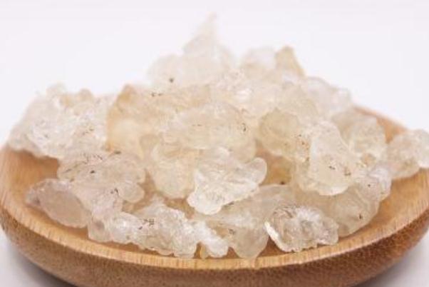 雪燕要煮多久才能吃 雪燕有保質期嗎 雪燕要煮多久才能吃 雪燕有保質期嗎