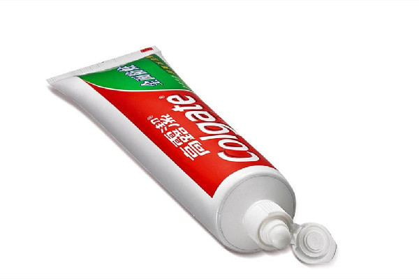 高露潔牙膏有錫紙封口嗎 高露潔牙膏含氟嗎 高露潔牙膏有錫紙封口嗎 高露潔牙膏含氟嗎