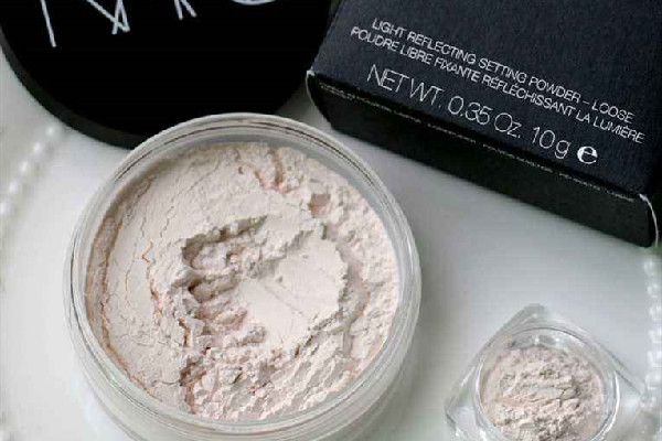 nars散粉和紀(jì)梵希散粉哪個好用 nars散粉是什么牌子 nars散粉和紀(jì)梵希散粉哪個好用 nars散粉是什么牌子