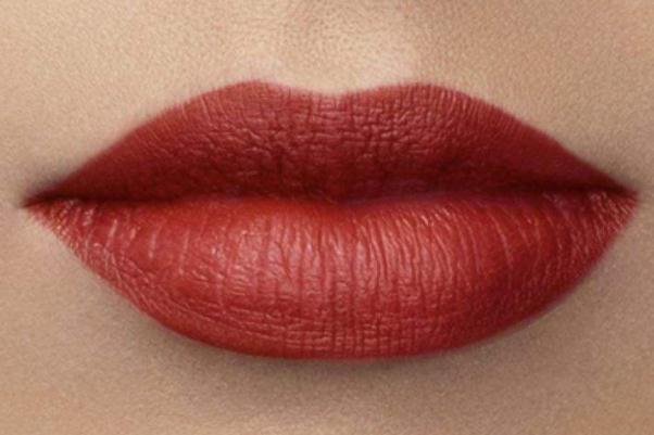 唇紋深適合口紅還是唇釉 唇紋是天生的嗎 唇紋深適合口紅還是唇釉 唇紋是天生的嗎